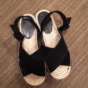 Marc Fisher sz 9.5 almost new black suede shoes